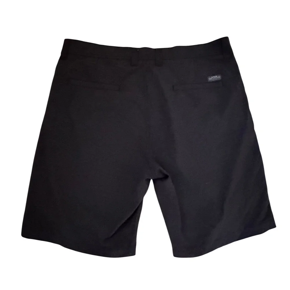 Travis Mathew Carlsbad Stripe Golf Shorts Mens 36 Black Gorpcore Preppy Golf EUC